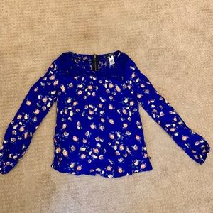 Blue floral long sleeve top